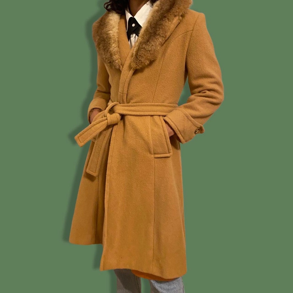 vintage tan coat with fur collar (size xs) - Picture 3 of 5